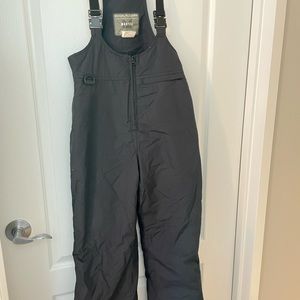 Skiing Bib/Overall women black ski pants. Worn once